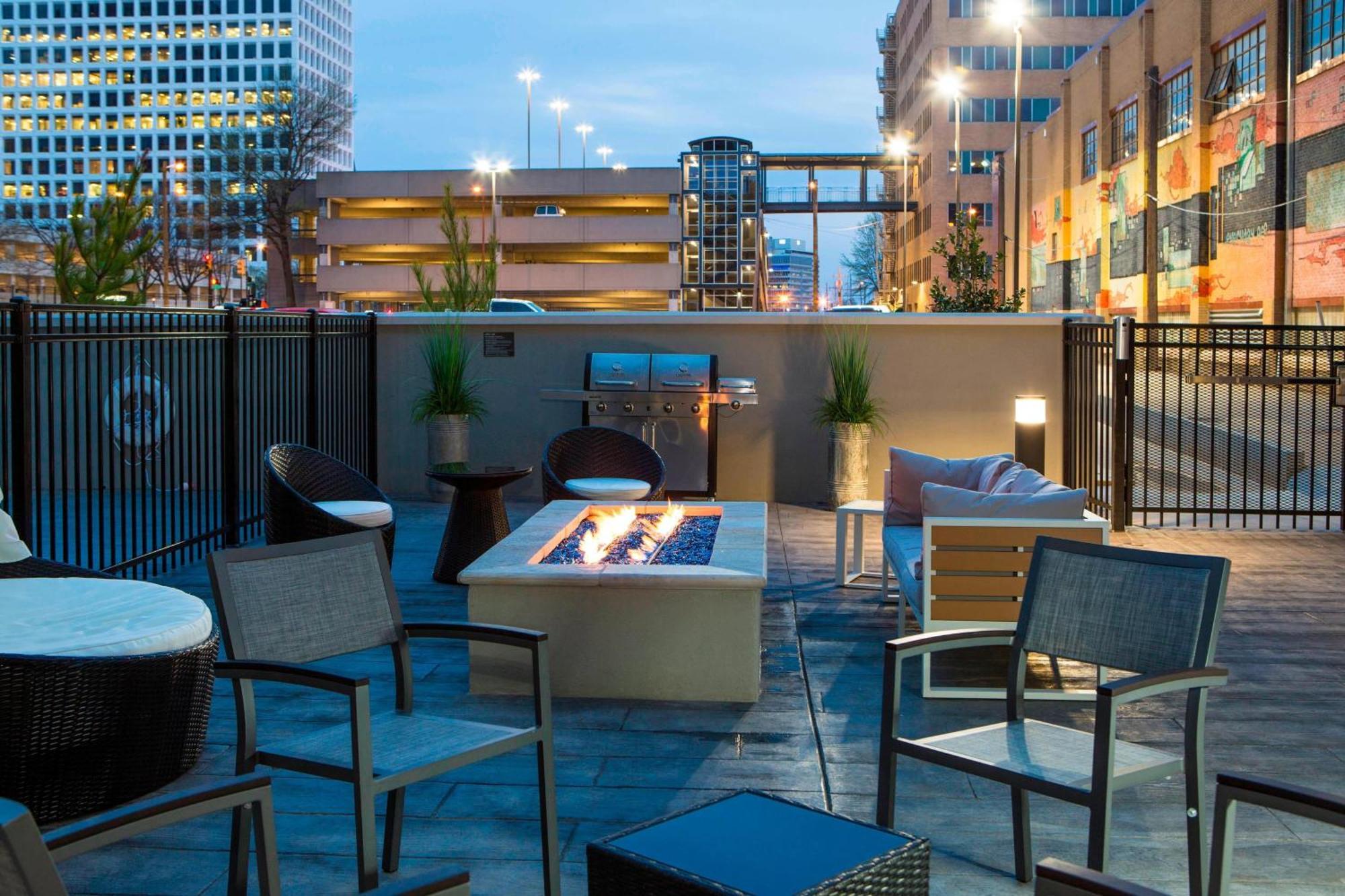 Residence Inn By Marriott Tulsa Downtown Kültér fotó